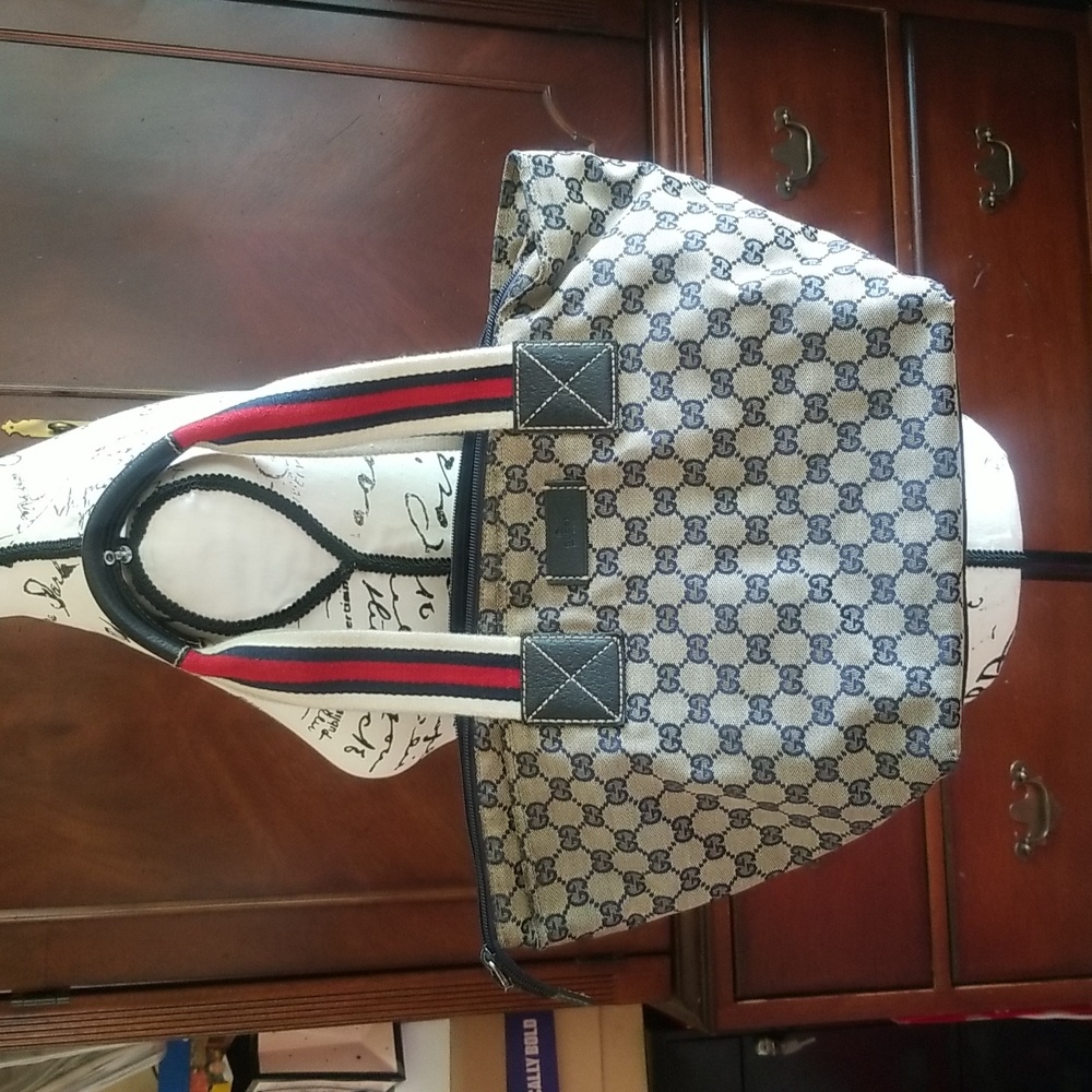 Gucci bag.